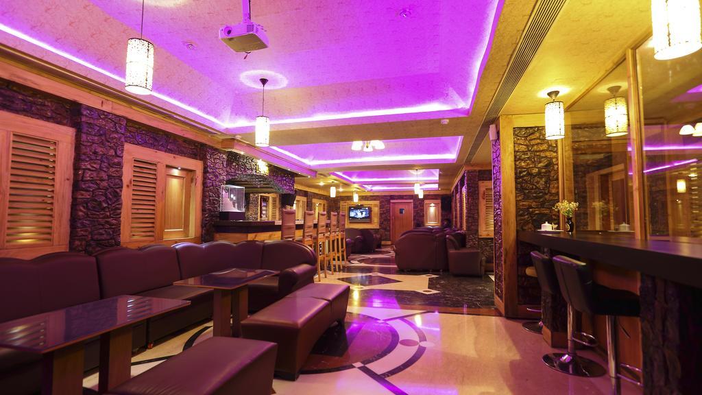Hotel Benzz Park Chennai Exterior photo