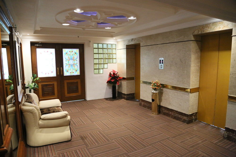 Hotel Benzz Park Chennai Exterior photo